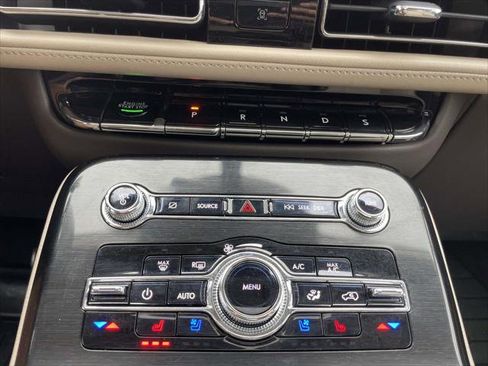 Used 2022 Lincoln Nautilus Reserve w/ Equipment Group 201A image 29