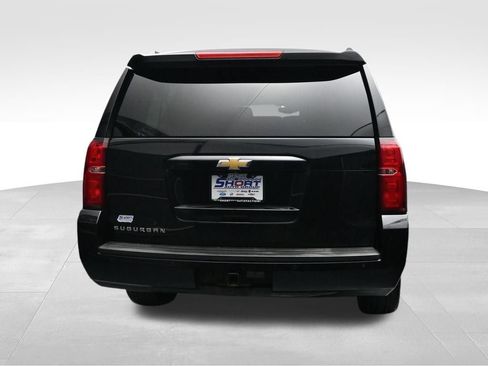 Used 2015 Chevrolet Suburban LT AWD/4WD image 4