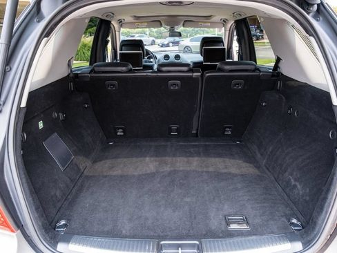 Used 2009 Mercedes-Benz ML 63 AMG 4MATIC image 30