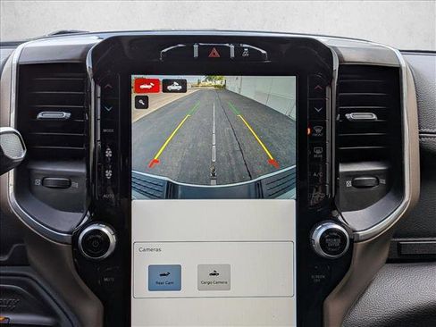 Used 2022 RAM 2500 Laramie image 15