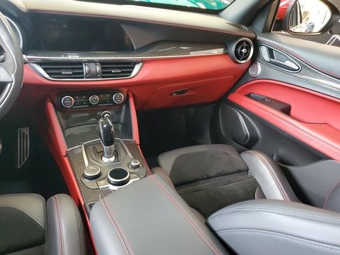 Used 2018 Alfa Romeo Stelvio Quadrifoglio w/ Driver Assist Dynamic Package image 10