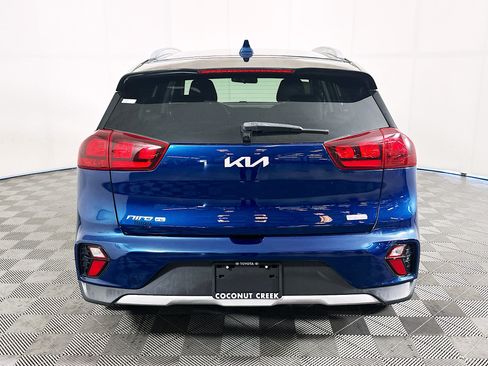 Used 2022 Kia Niro LX FWD image 4