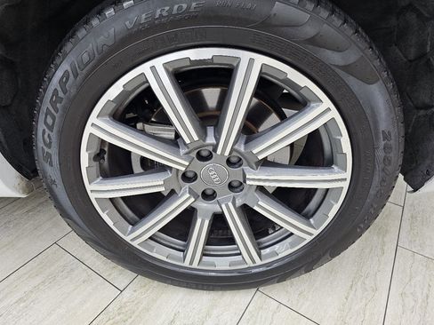 Used 2018 Audi Q7 3.0T Prestige w/ Prestige Package AWD/4WD image 44