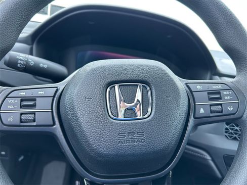 New 2025 Honda Accord SE image 24