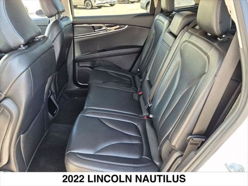 Certified 2022 Lincoln Nautilus FWD w/ Premium Package image 24