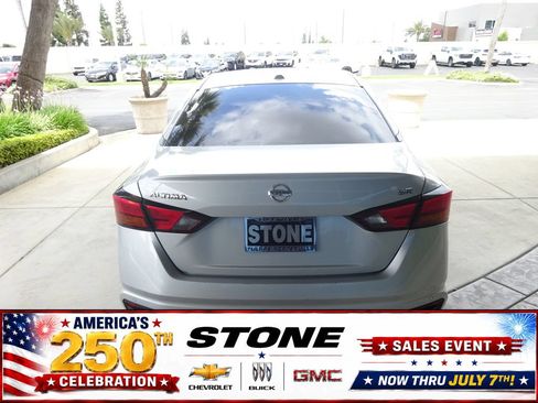 Used 2021 Nissan Altima 2.5 SR FWD image 6