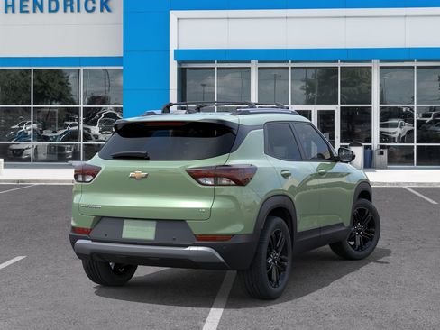 New 2026 Chevrolet TrailBlazer LT w/ Midnight Edition FWD image 6