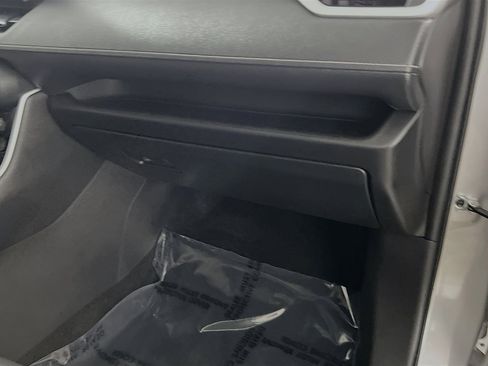 Used 2022 Toyota RAV4 XLE Premium image 35