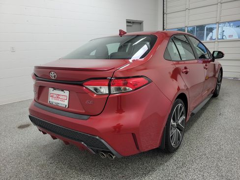 Used 2021 Toyota Corolla SE FWD image 4