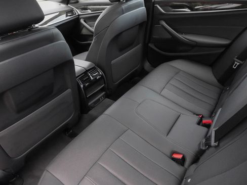 Certified 2023 BMW 540i xDrive w/ M Sport Package image 36