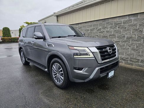 Used 2022 Nissan Armada SL w/ Captain's Chairs Package AWD/4WD image 10