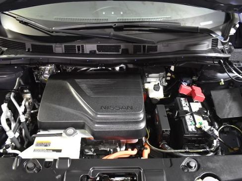 Used 2025 Nissan Leaf SV Plus FWD image 37