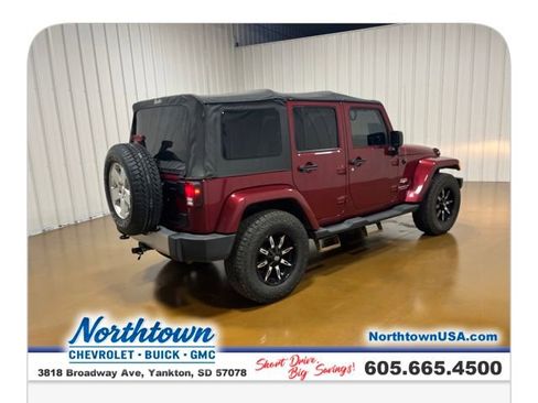 Used 2011 Jeep Wrangler Unlimited Sahara w/ Dual Top Group AWD/4WD image 6