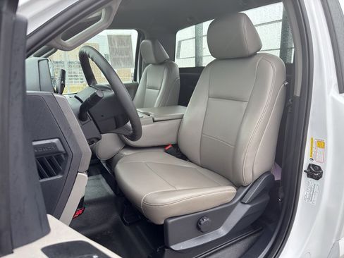 Used 2022 Ford F250 XL w/ Power Equipment Group image 27