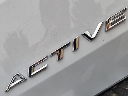 New 2026 Ford Explorer Active RWD image 8