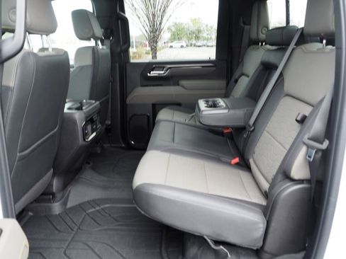 Used 2025 Chevrolet Silverado 2500 ZR2 w/ Technology Package AWD/4WD image 18