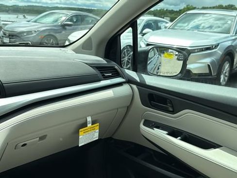 New 2026 Honda Odyssey EX-L image 25