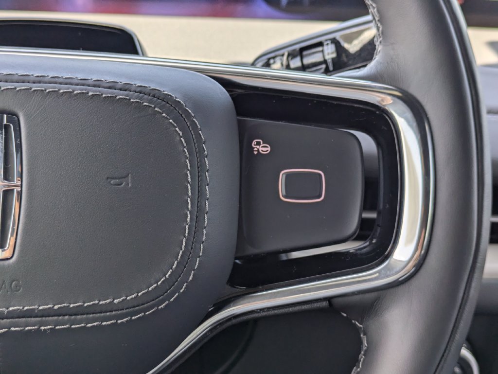 New 2027 Lincoln Navigator Reserve w/ Jet Appearance Package AWD/4WD image 29