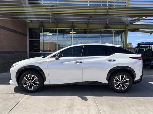 Used 2023 Lexus RZ 450e Premium image 7