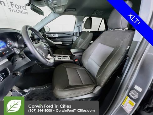 Used 2024 Ford Explorer XLT AWD/4WD image 24