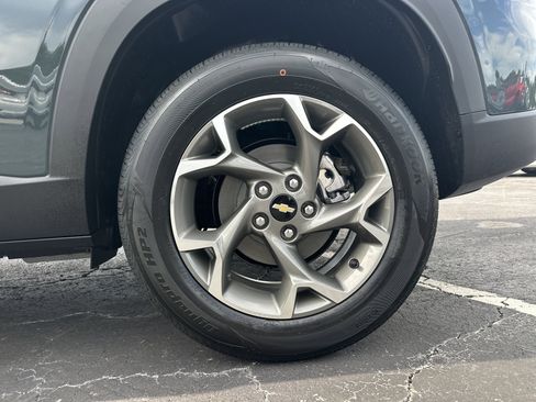 New 2026 Chevrolet Trax LT w/ LT Convenience Package FWD image 21
