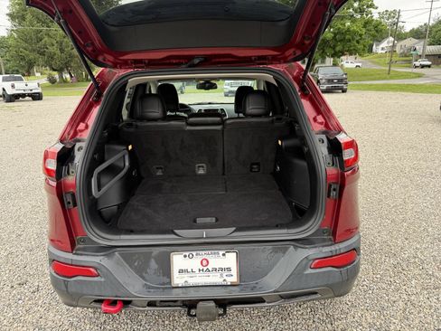 Used 2014 Jeep Cherokee Trailhawk w/ Leather Interior Group AWD/4WD image 8