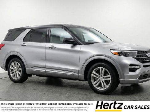 Used 2024 Ford Explorer XLT w/ Equipment Group 202A image 1