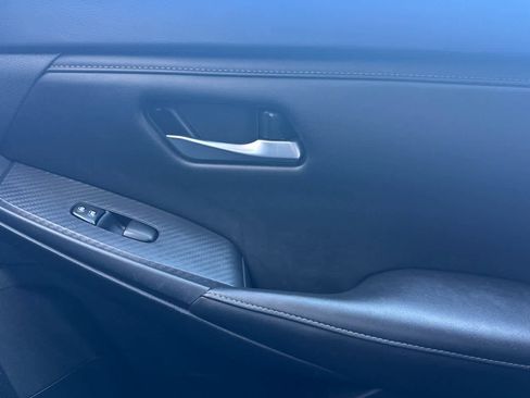 Used 2024 Nissan Sentra SV FWD image 17