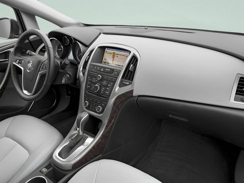 Used 2017 Buick Verano Sport Touring FWD image 18