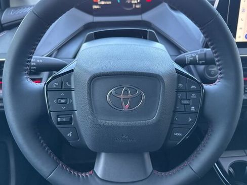 Used 2025 Toyota Prius Plug-In Hybrid image 20