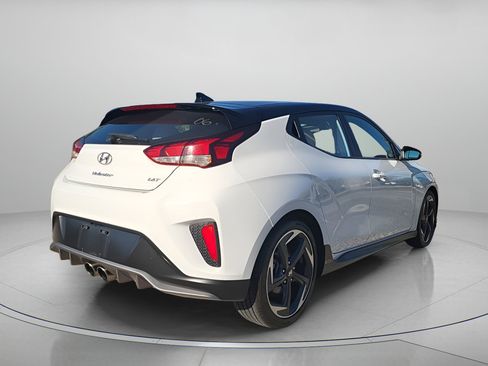 Used 2019 Hyundai Veloster Turbo Ultimate image 3