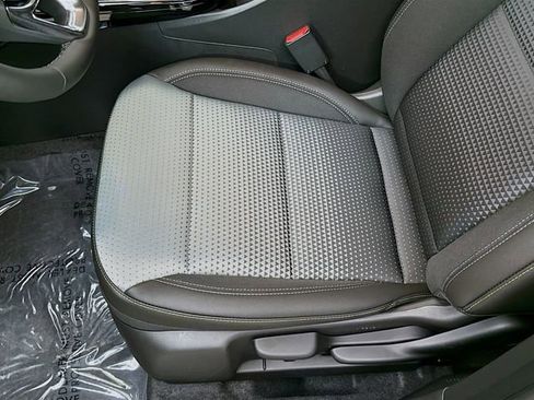 New 2026 Chevrolet Trax LT image 20