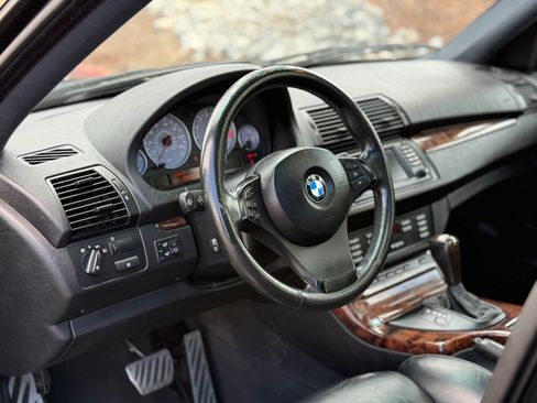Used 2006 BMW X5 4.8is AWD/4WD image 16