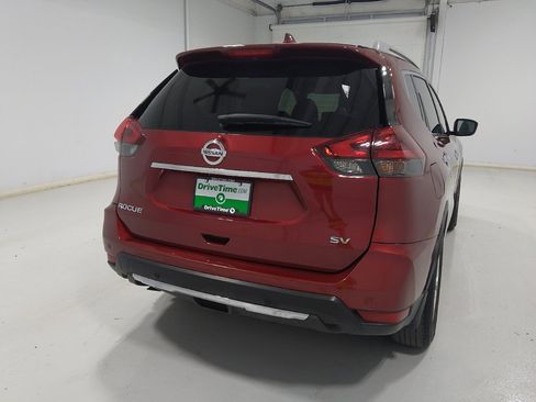 Used 2020 Nissan Rogue SV FWD image 7