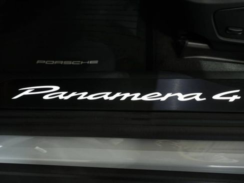 Used 2025 Porsche Panamera 4 AWD/4WD image 33