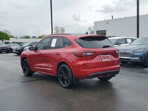 Used 2023 Ford Escape ST-Line Elite w/ Premium Technology Package AWD/4WD image 3