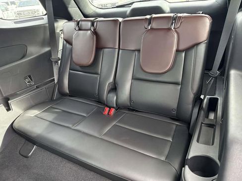 Used 2020 Ford Explorer Platinum w/ Premium Technology Package image 8