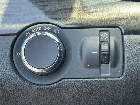 Used 2015 Buick Encore FWD image 22