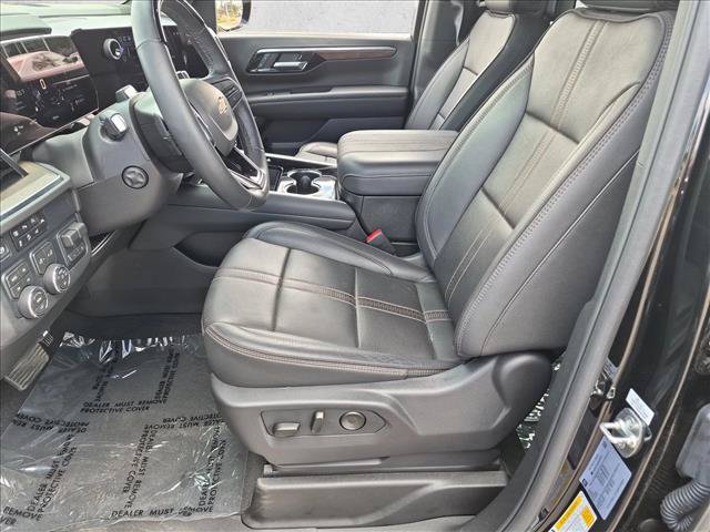 Used 2025 Chevrolet Tahoe High Country AWD/4WD image 24