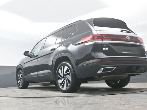 Used 2024 Volkswagen Atlas SE image 22