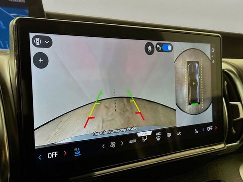 Used 2025 Ford Expedition Tremor AWD/4WD image 19