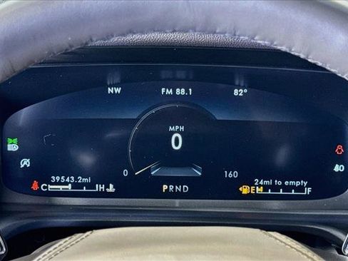 Used 2022 Lincoln Aviator Reserve RWD image 12
