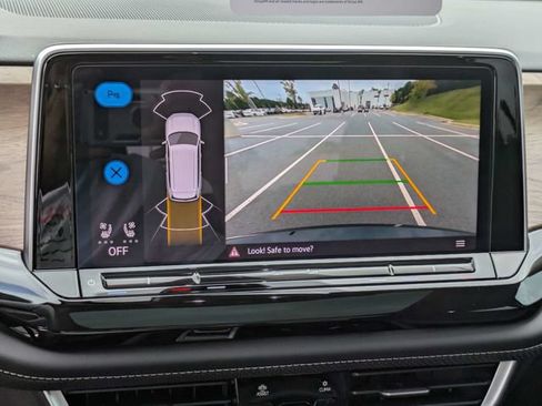 Certified 2026 Volkswagen Atlas SE FWD image 24