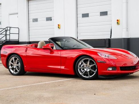 Used 2006 Chevrolet Corvette Convertible image 32