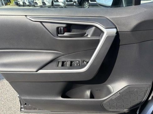 Used 2024 Toyota RAV4 LE AWD/4WD image 6