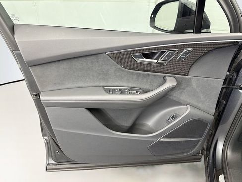 Used 2023 Audi SQ7 Prestige w/ Prestige Package image 24