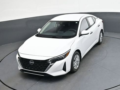 Certified 2025 Nissan Sentra S image 34