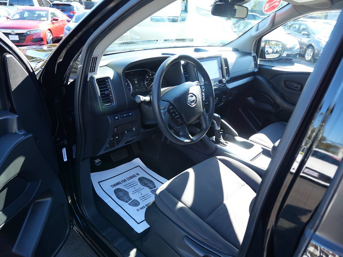 Used 2022 Nissan Frontier S w/ Technology Package AWD/4WD image 9