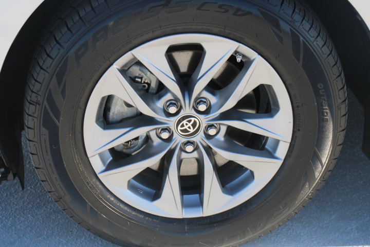 Used 2022 Toyota Sienna XLE FWD image 9