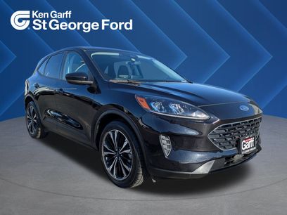 Used 2022 Ford Escape SE w/ SE Sport Appearance Package